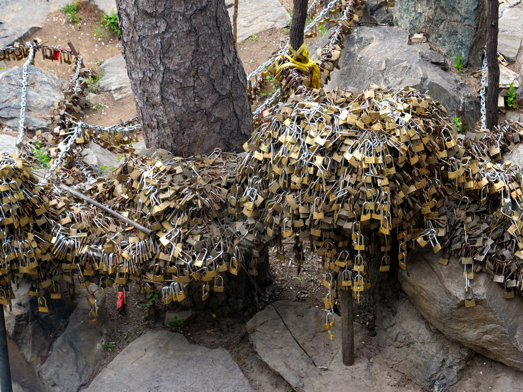 China, CHN, Hebei Sheng, Shizigou, The Puning Temple